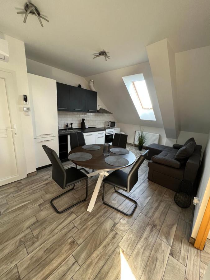 Csipke Residence 1. Hajduszoboszlo Bagian luar foto